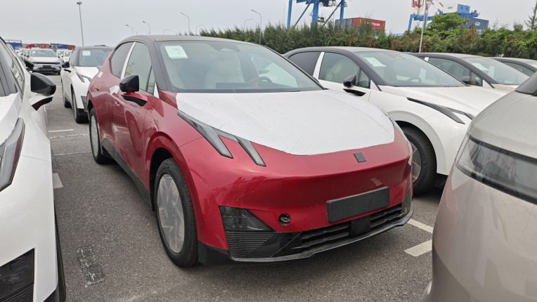 Xehay lynkco02 170426 1